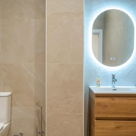 Flats Poeta Serrano 公寓